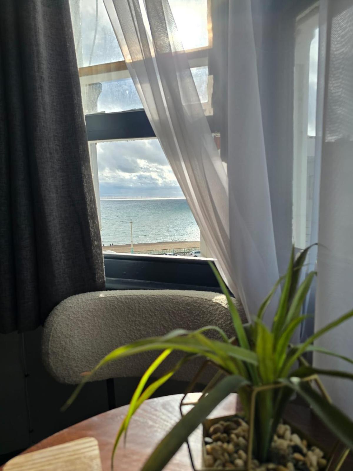 The Loft By Saltlife Apartment Brighton Bagian luar foto